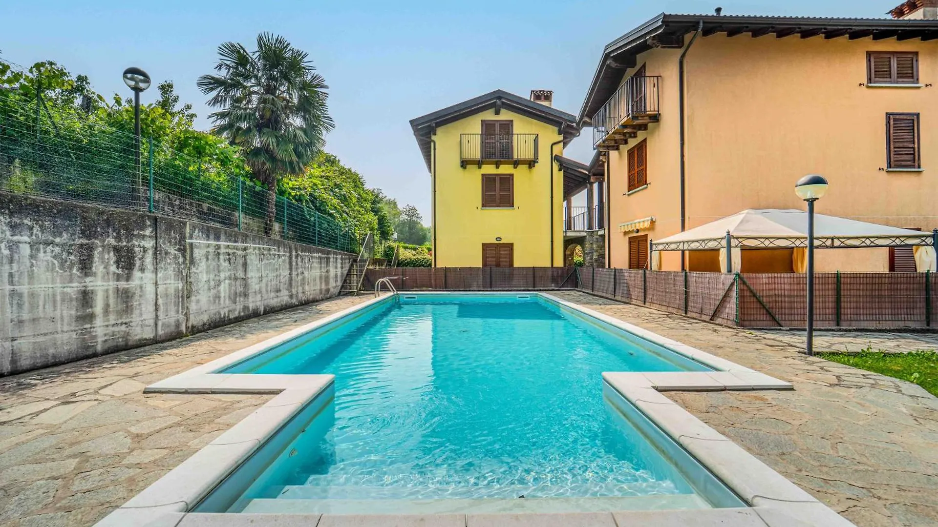 Belpaese Apartment Колико